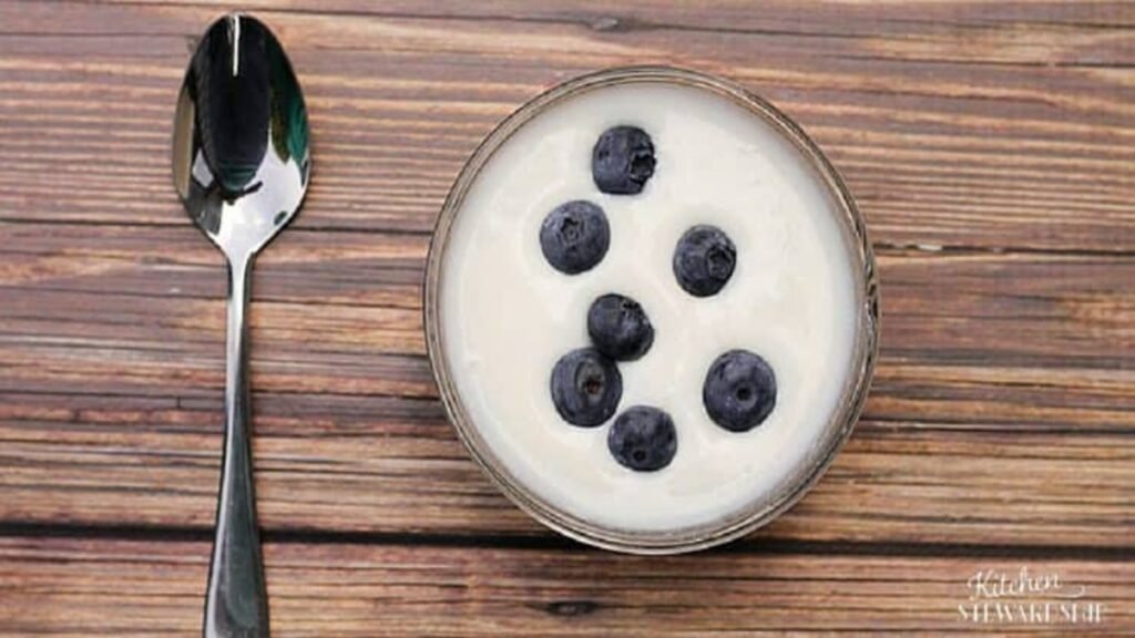 Yogurt Beaten: A Complete Guide to Preparation, Benefits, and Uses Yogurt Beaten